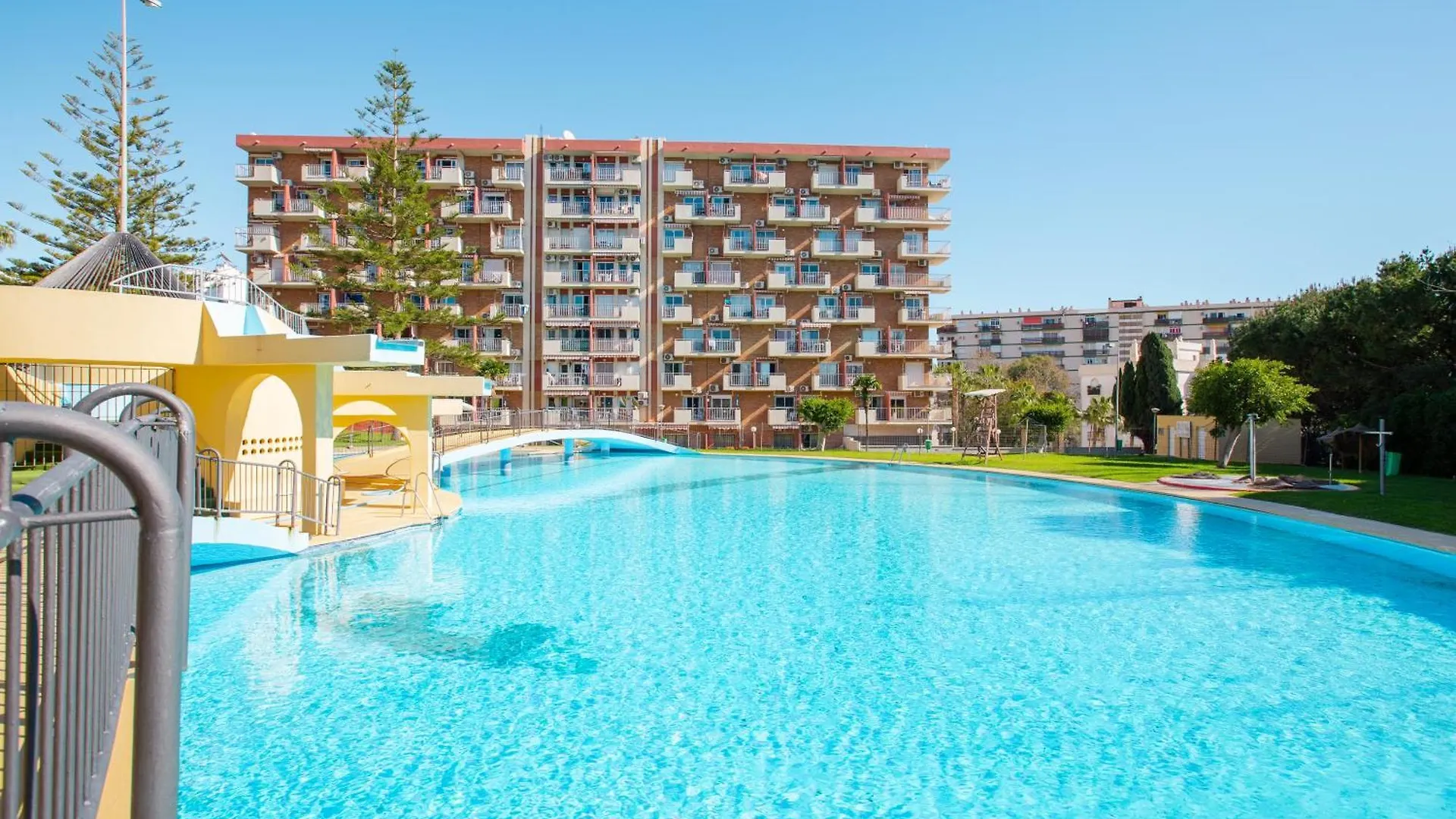 Oceanblue Suite Studio - Piscina Benalmadena 0*,  Spain